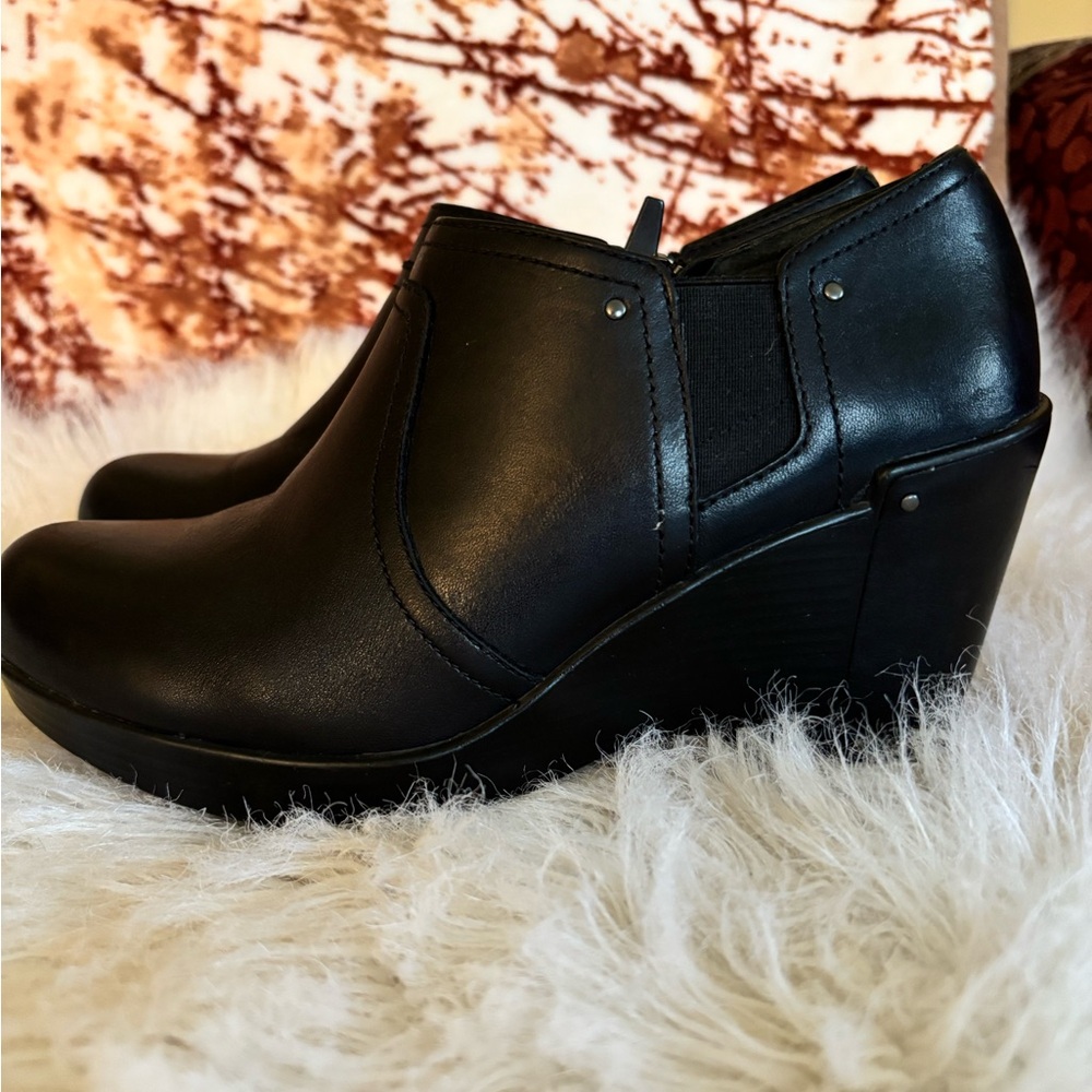 Women's Black Wedge Ankle Boots 37